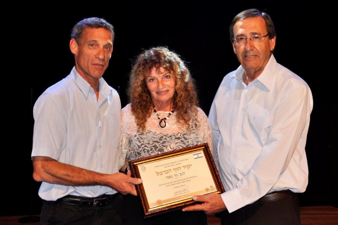 גל נעמי, החותרים